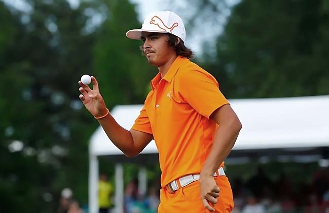 Fowler, em sua vitória domingo passado: laranja é a nova cor da moda no domingo de golfe no PGA Tour