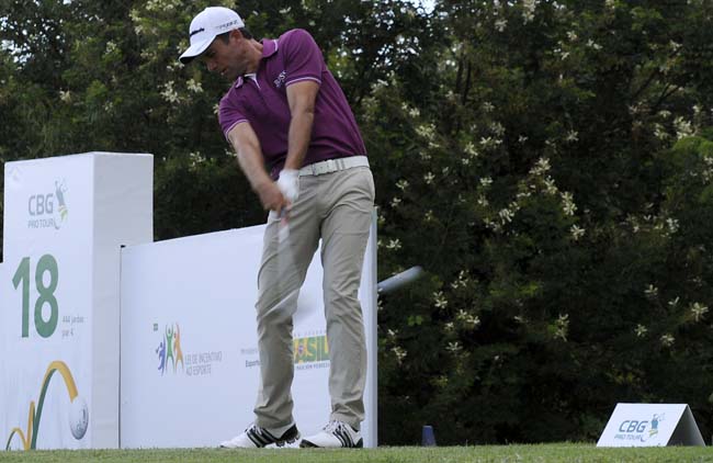 Rocha: único profissional brasileiro no PGA Tour poderá ser visto jogando golfe na internet por dois dias