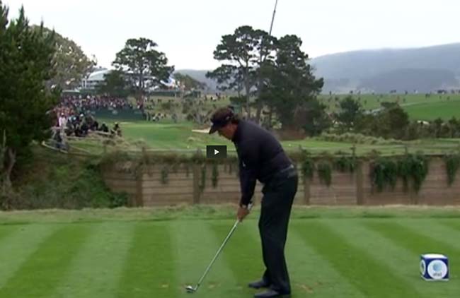   Transmissão do golfe saiu do ar quando Tiger e Phil tinham putts para eagle no seis e só voltou no buraco 9