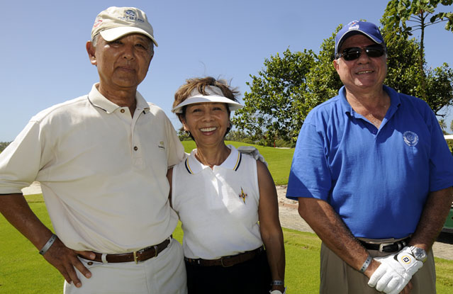 Roberto e Shiduka Itoo com Joao Francisco