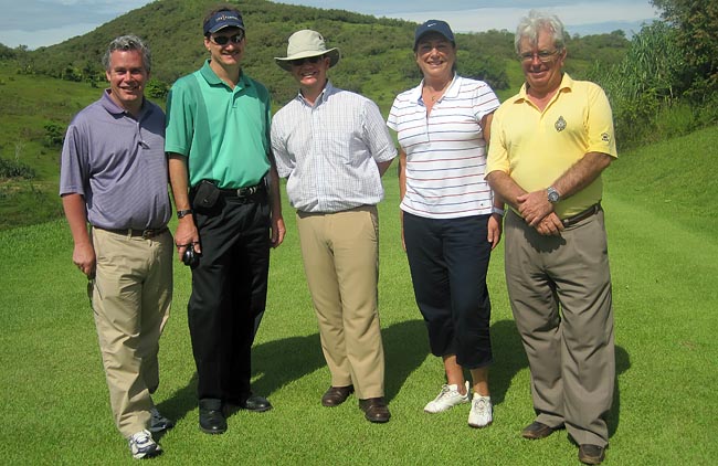 Ty Votaw e delegacao visitam campos de golfe para o Rio 2016.