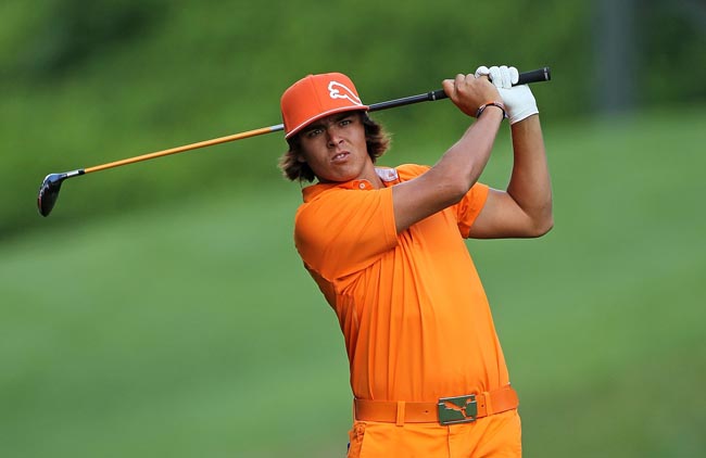 Fowler: primeiro vitória no circuito de golfe dos EUA, num difícil playoff contra Rory McIlroy